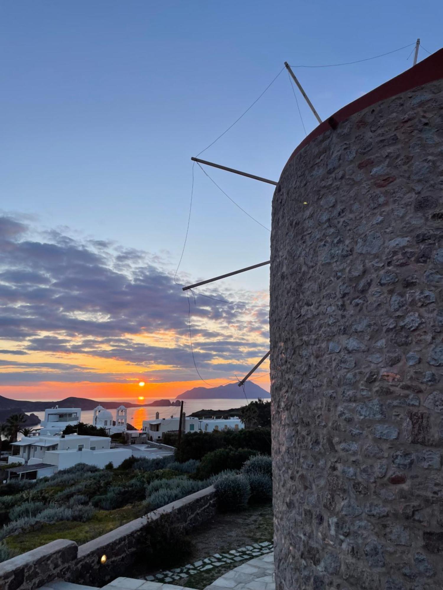 Marketos Windmill And Houses Tripiti Exterior photo